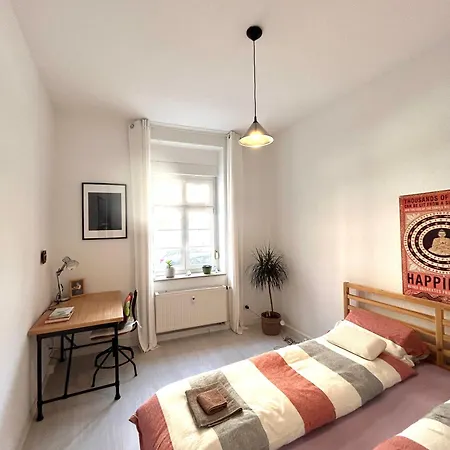 Apartment Nur 10 Min Fuss Zum Zentrum,45qm,netflix