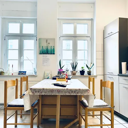 Nur 10 Min Fuss Zum Zentrum,45qm,netflix شقة