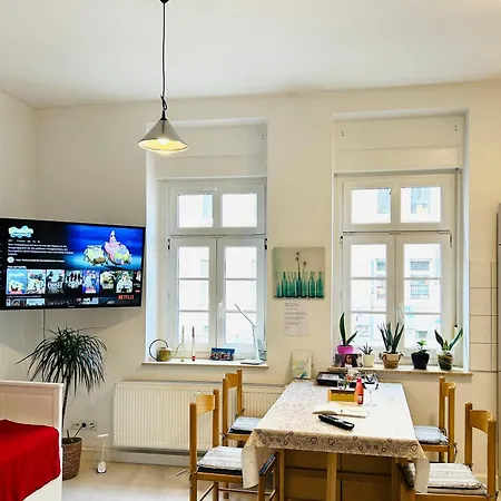 Nur 10 Min Fuss Zum Zentrum,45qm,netflix شقة *